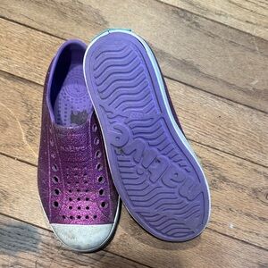 Native Kids Water Shoes in Sparkling Purple C12